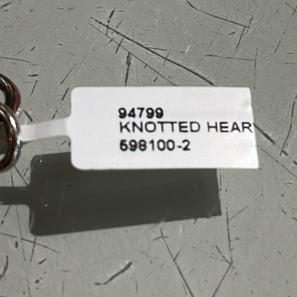 NWT Pandora Knotted Heart Bracelet Various Sizes - Picture 2 of 2